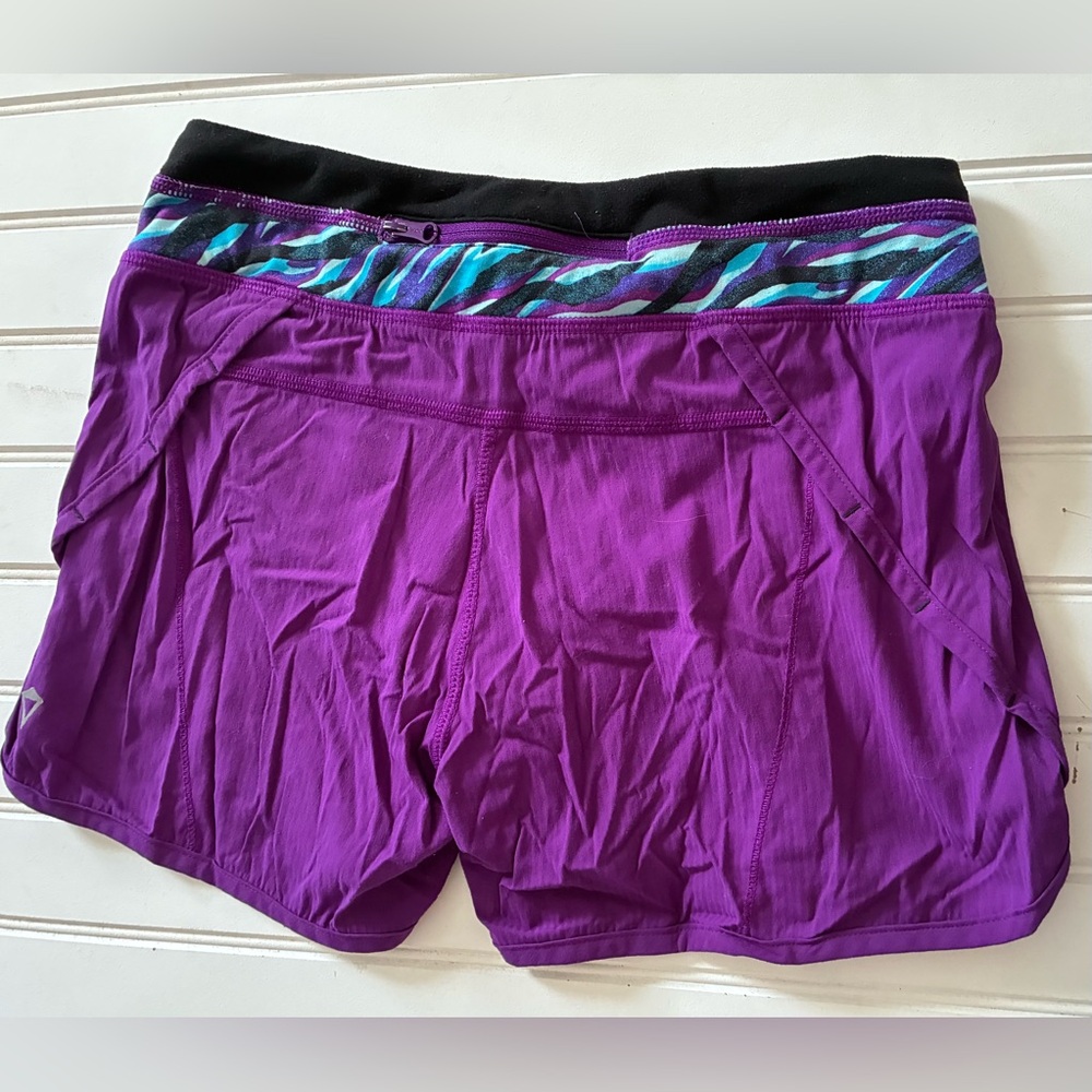 IVIVVA by LULULEMON girls size 12 speedy shorts